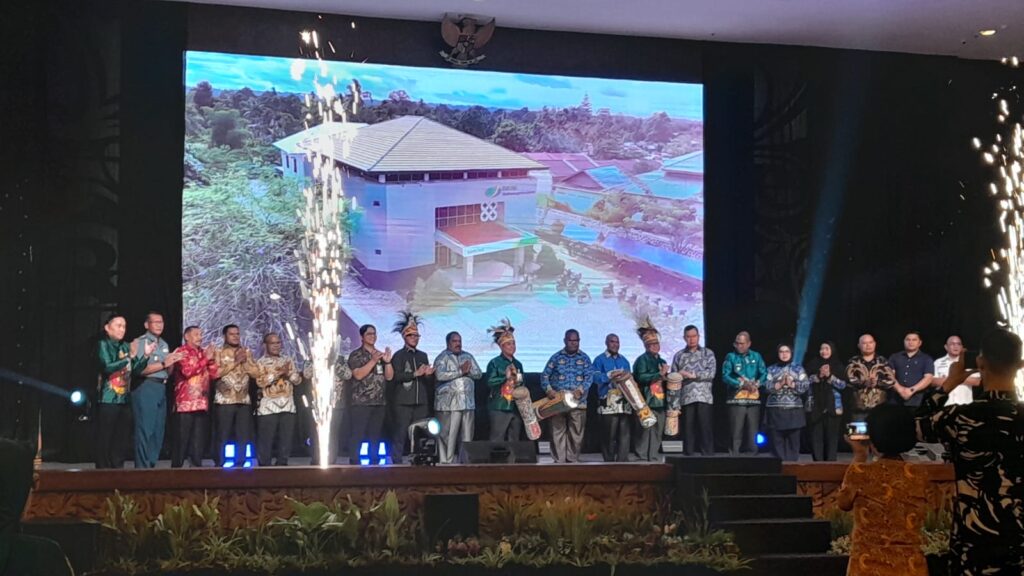 Pemerintah Kabupaten Kaimana Sabet Penghargaan Terbaik Kedua Kategori Pemerintah Kabupaten di Jamsostek Award 2026